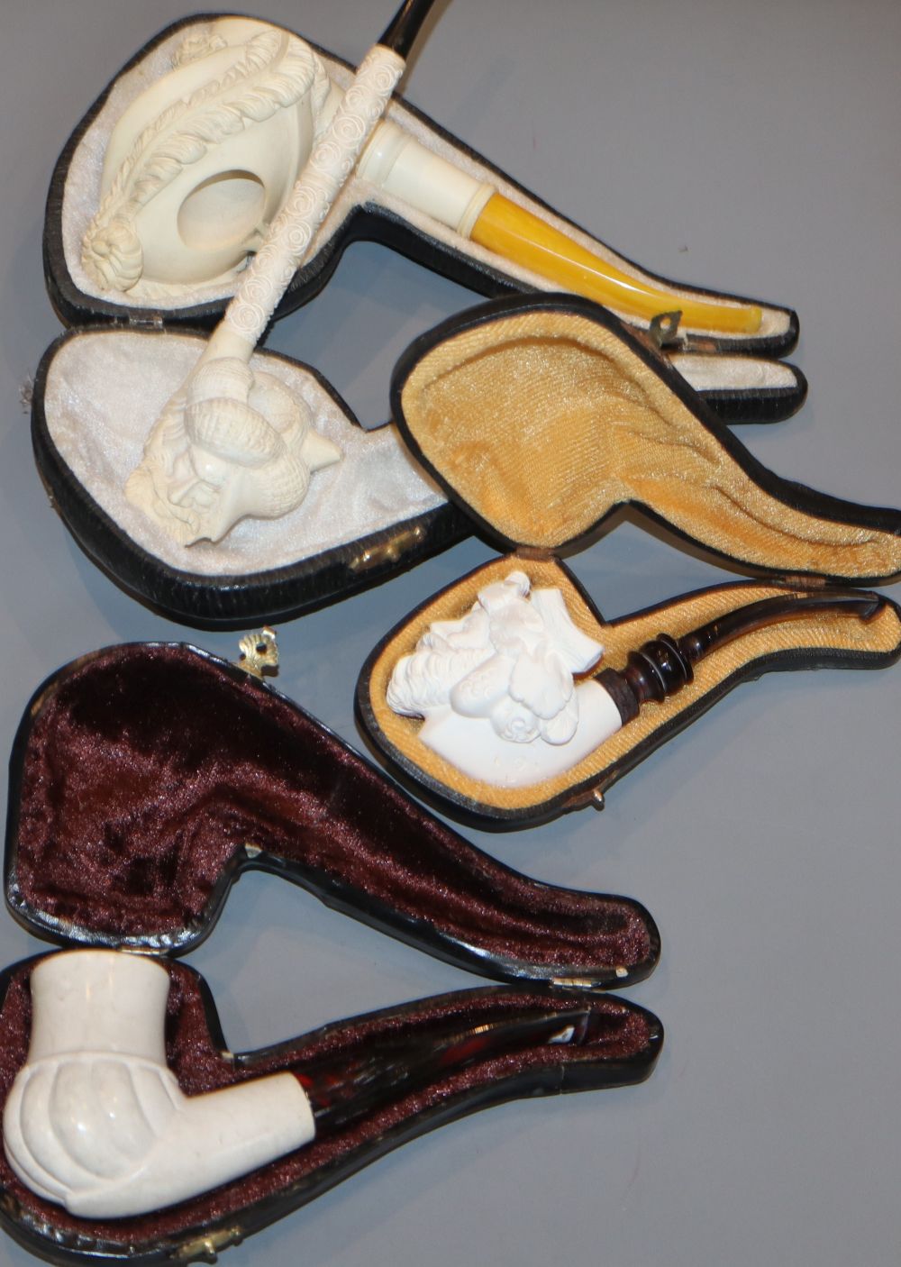 Four Meerschaum pipes